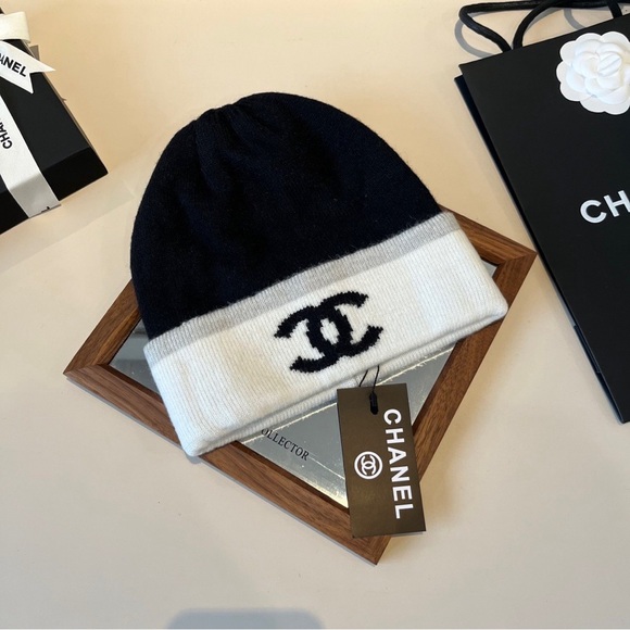 CHANEL Two-Tone Black and White Hat - Picture 1 of 6
